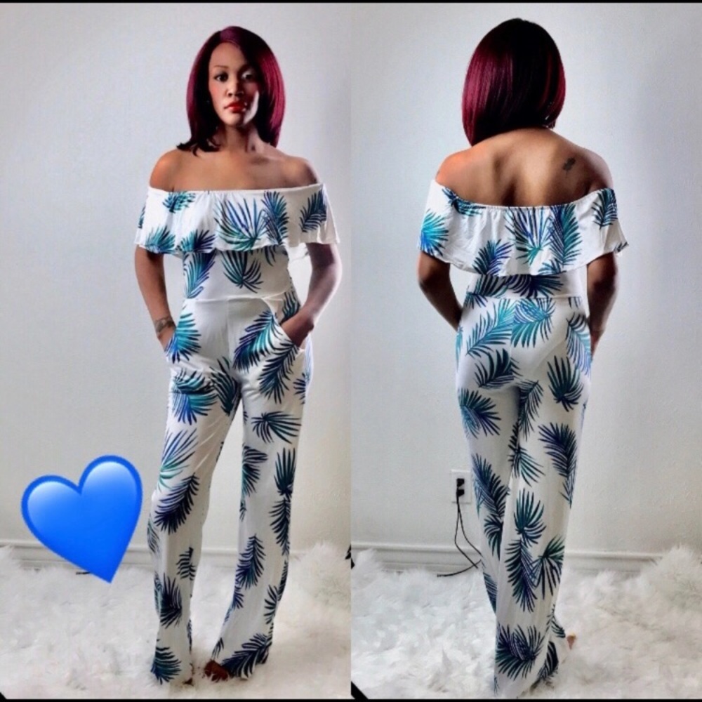 💙White/Blue Green Leaf Jumpsuit 💙(Firm)